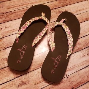 NEW Bluefin floral sandles